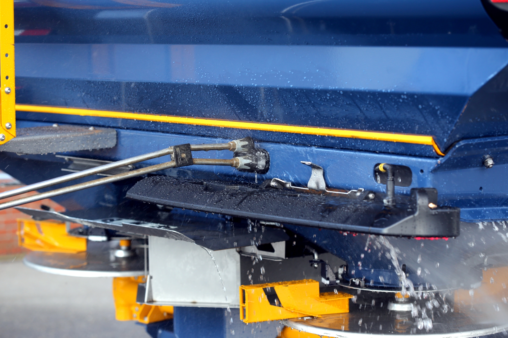 THOROUGH SURFACE TREATMENT FROM A TO Z