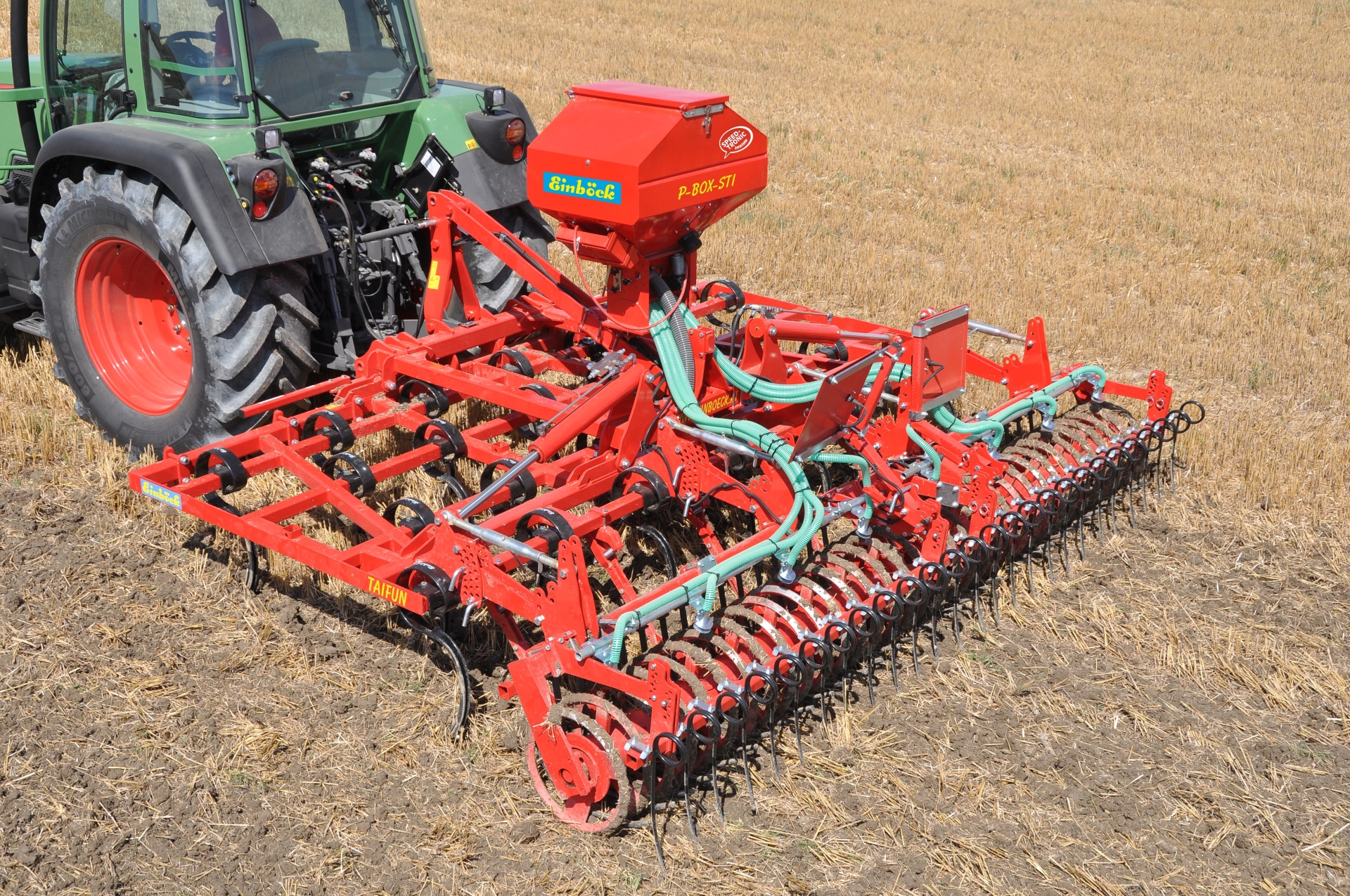 A real "all-rounder" - the TAIFUN blade cultivator